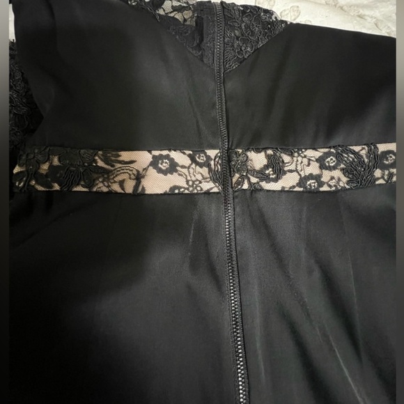 Alice + Olivia Black Satin Lace Jumpsuit - Picture 6 of 7
